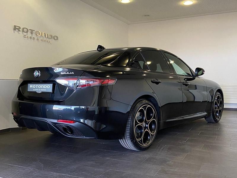 Neu Alfa Romeo Giulia Veloce 280 PS (205 kW) 2025 Schwarz Limousine