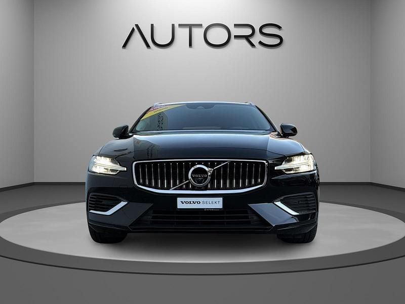 Gebraucht Volvo V60 Inscription 341 PS (250 kW) 2020 Kombi