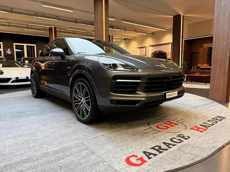 Gebraucht Porsche Cayenne 462 PS (339 kW) 2019 Grau SUV