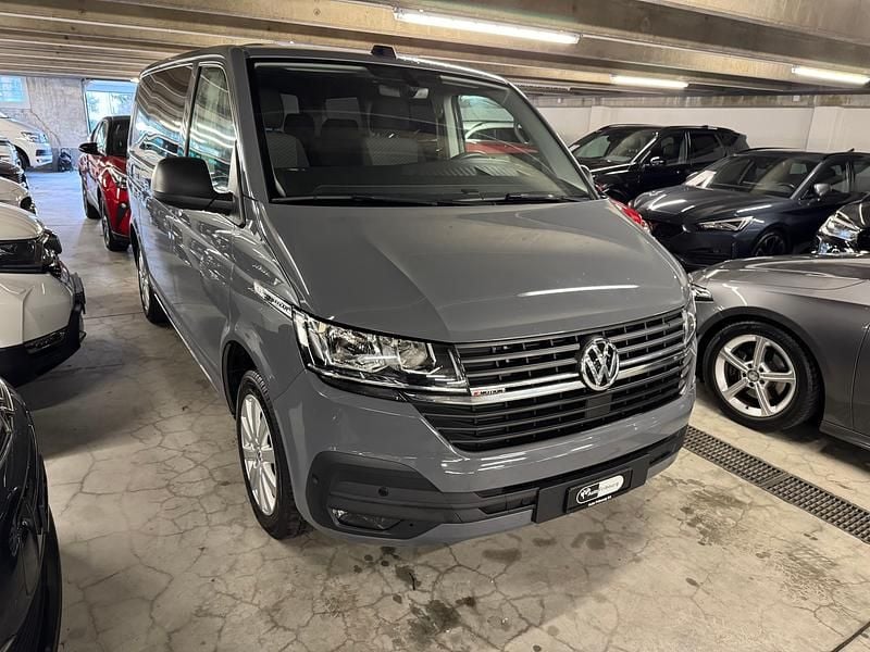 Gebraucht VW Multivan Trendline 150 PS (110 kW) 2021 Van
