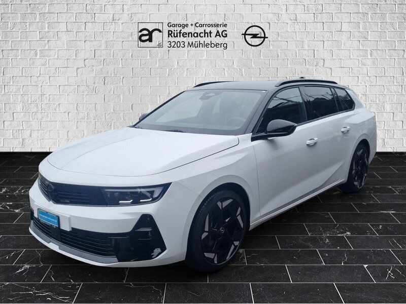 Weiss Gebraucht 2024 Opel Astra GSe Kombi | CHF 39’780 (Superpreis) - Bild 1/4