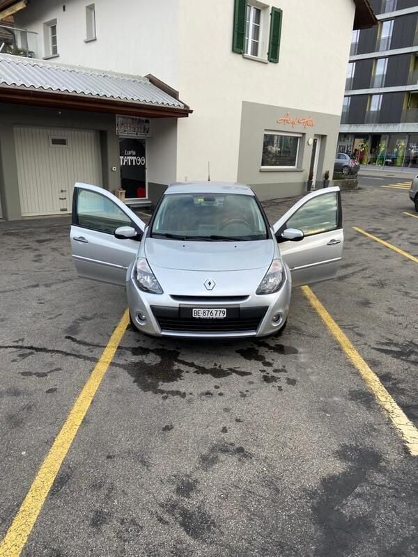 Gebraucht Renault Clio II Exception 112 PS (82 kW) 2009