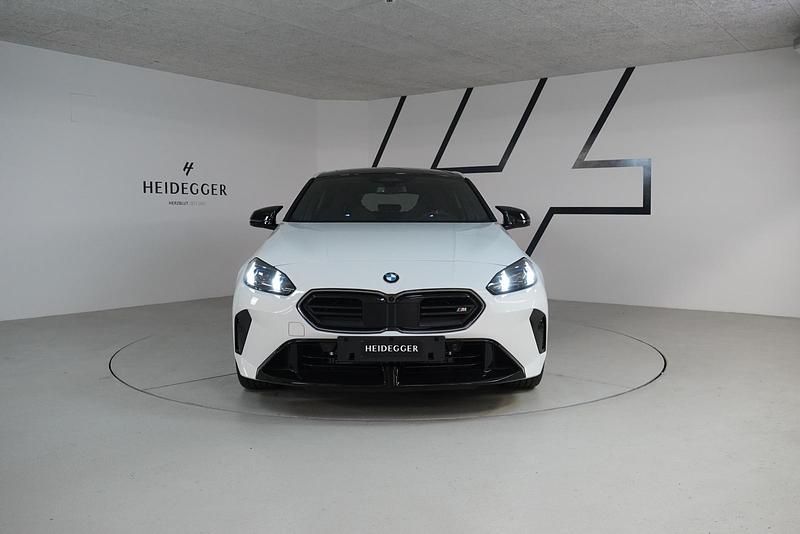 Neu BMW M135 Performance 300 PS (220 kW) 2025 Weiss Kleinwagen