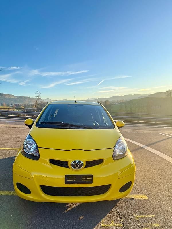 Gebraucht 2012 Toyota Aygo Terra Kleinwagen | CHF 3’800 (Fairer Preis) - Bild 1/4