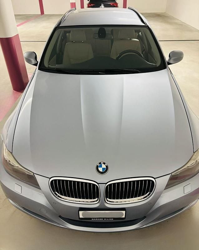 Gebraucht BMW 330 245 PS (180 kW) 2011 Kombi