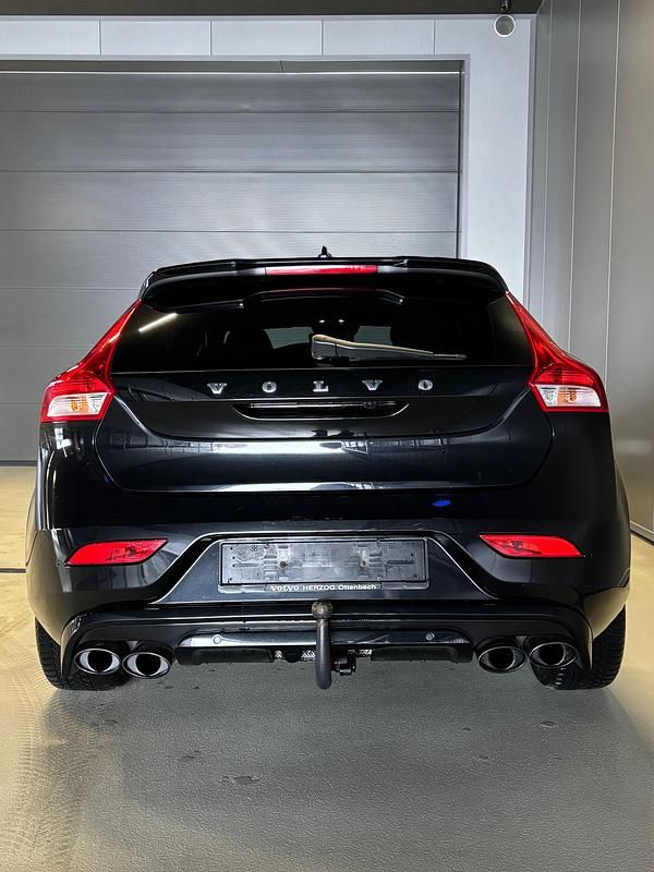 Gebraucht Volvo V40 R-Design Summum 245 PS (180 kW) 2015