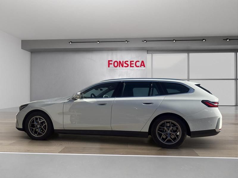 Gebraucht BMW 540 303 PS (222 kW) 2024 Kombi