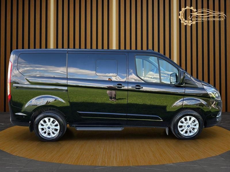 Gebraucht Ford Tourneo Titanium 127 PS (93 kW) 2020 Van / Kleinbus