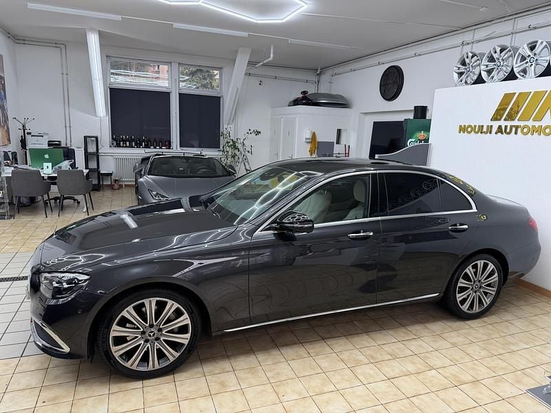 Gebraucht Mercedes E220 Exclusive 200 PS (147 kW) 2022