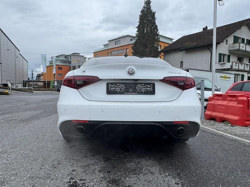 Gebraucht Alfa Romeo Giulia Veloce 210 PS (154 kW) 2016 Limousine