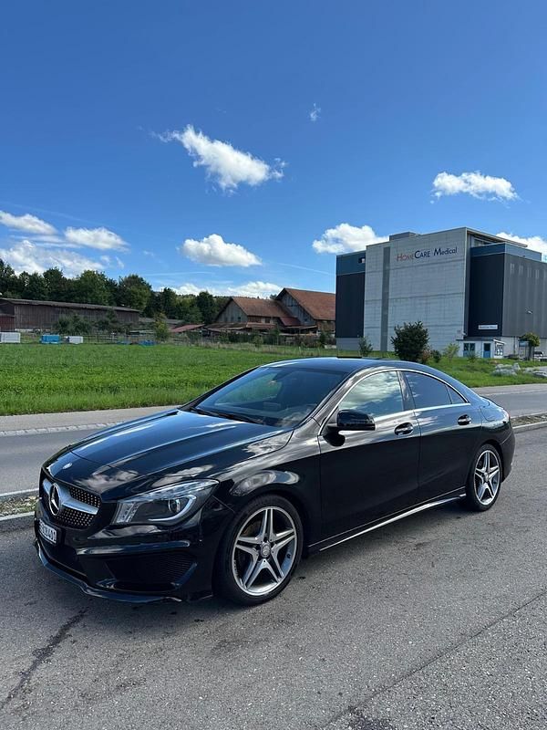 Gebraucht 2015 Mercedes CLA200 AMG line | CHF 17’500 - Bild 1/4