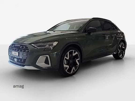 Gebraucht Audi A3 Ambiente 150 PS (110 kW) 2025 Distriktgrün metallic Limousine