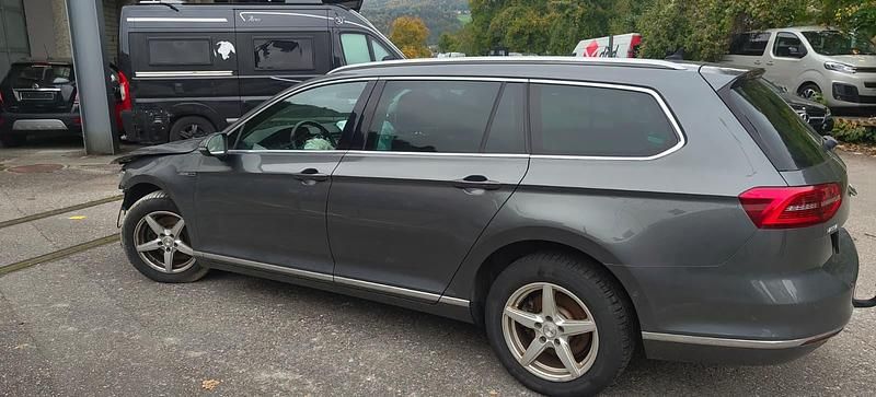 Gebraucht VW Passat Highline 190 PS (139 kW) 2015 Kombi