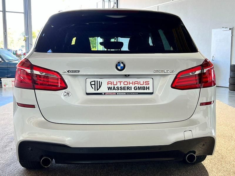 Gebraucht BMW 220 Active Tourer M Sport 190 PS (139 kW) 2015 Van / Kleinbus