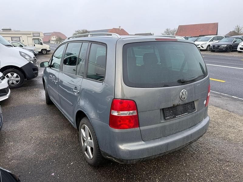 Gebraucht VW Touran Trendline 140 PS (102 kW) 2005 Van / Kleinbus