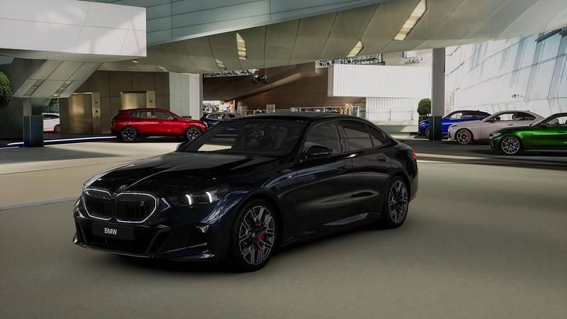 Schwarz Gebraucht 2024 BMW i5 Comfort Edition Limousine | CHF 75’900 - Bild 1/4