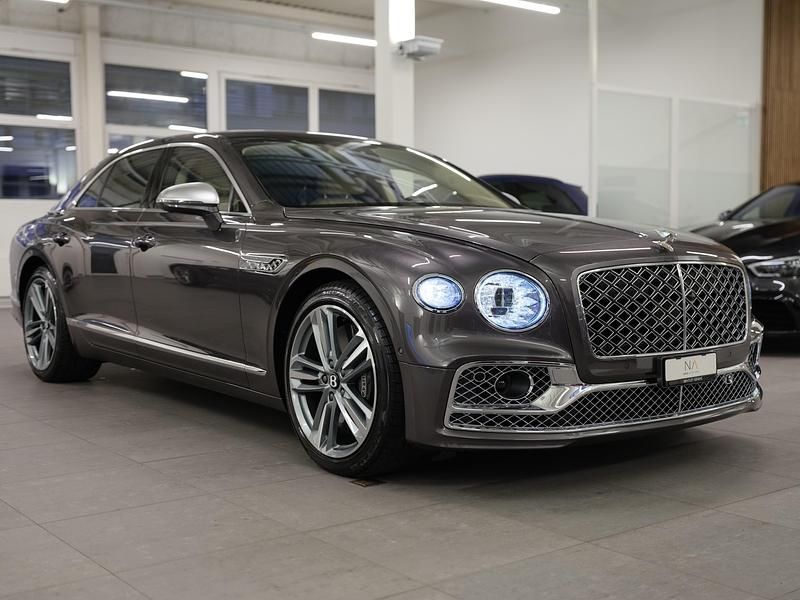Gebraucht Bentley Flying Spur Mulliner 550 PS (404 kW) 2024 Limousine