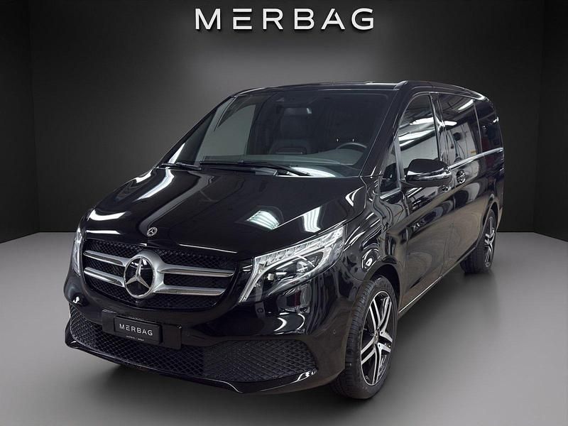 Gebraucht Mercedes V220 Avantgarde 163 PS (119 kW) 2021 Schwarz Van / Kleinbus