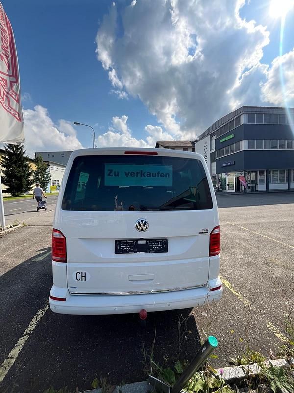 Gebraucht VW Multivan Highline 204 PS (150 kW) 2017 Van