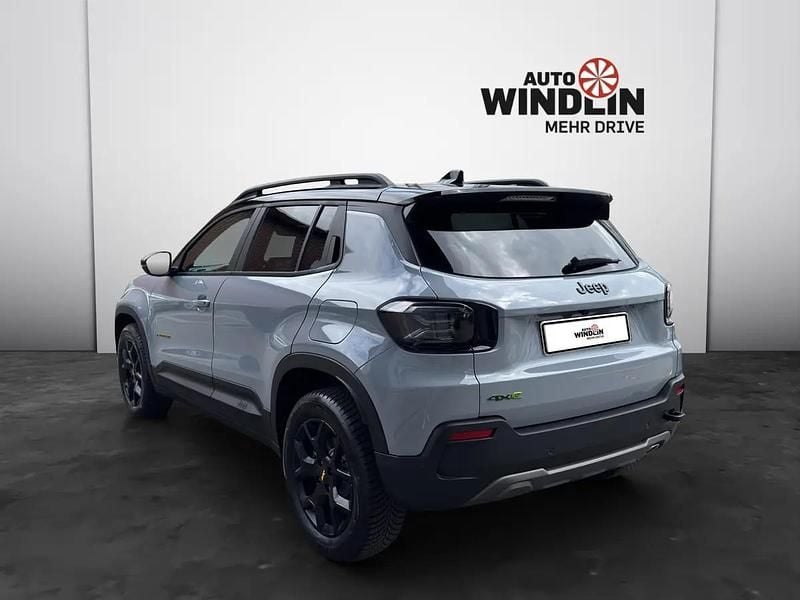 Neu Jeep Avenger North 145 PS (106 kW) 2026 Gray SUV