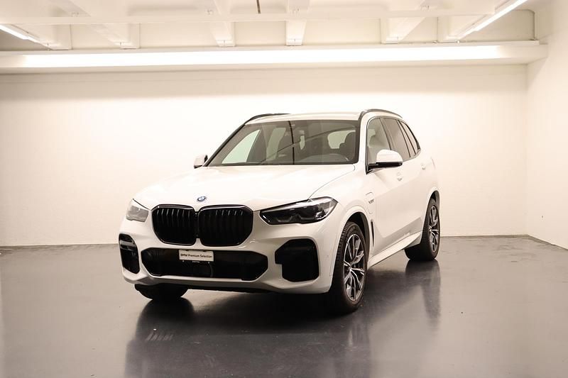Weiss Gebraucht 2021 BMW X5 Shadowline SUV | CHF 48’900 (Guter Preis) - Bild 1/4