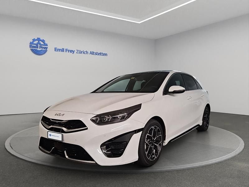 Weiss Gebraucht 2025 Kia Ceed GT-Line Kleinwagen | CHF 31’720 - Bild 1/4