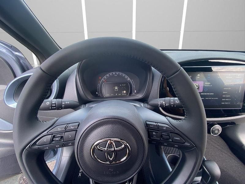 Neu Toyota Aygo X Trend 72 PS (52 kW) 2025 SUV