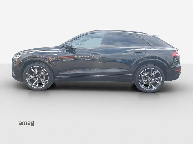 Gebraucht Audi Q8 Black Edition 231 PS (169 kW) 2023 Noir mythe métallisé SUV