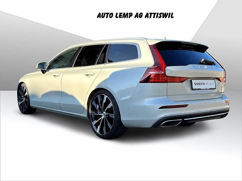Gebraucht Volvo V60 Inscription 310 PS (228 kW) 2018 Kombi