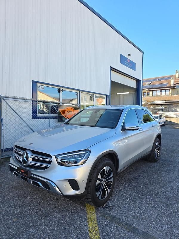 Gebraucht Mercedes GLC200 197 PS (144 kW) 2020 SUV