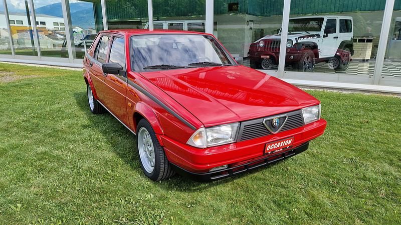 Gebraucht 1987 Alfa Romeo 75 Limousine | CHF 25’500 - Bild 1/4