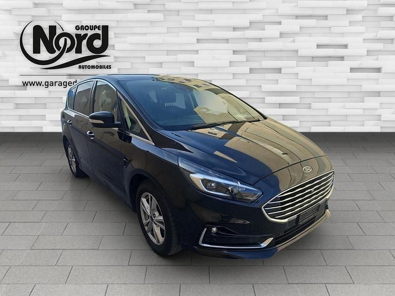 Gebraucht Ford S-MAX Titanium 190 PS (139 kW) 2022 Schwarz Van / Kleinbus
