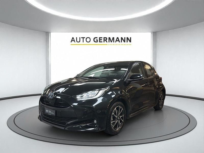 Gebraucht 2023 Toyota Yaris Hybrid Team Limousine | CHF 21’750 (Superpreis) - Bild 1/4
