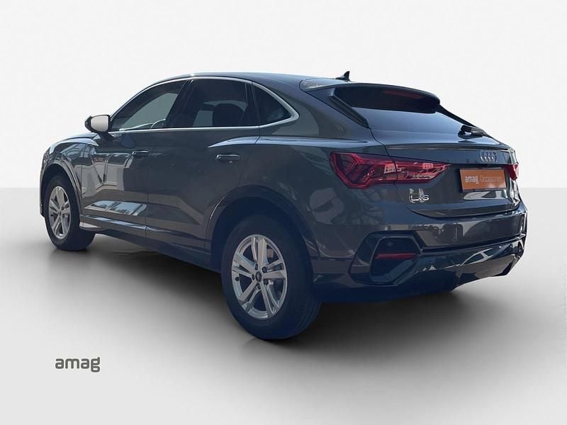 Gebraucht Audi Q3 Sportback Attraction 150 PS (110 kW) 2024 Chronosgrau metallic SUV