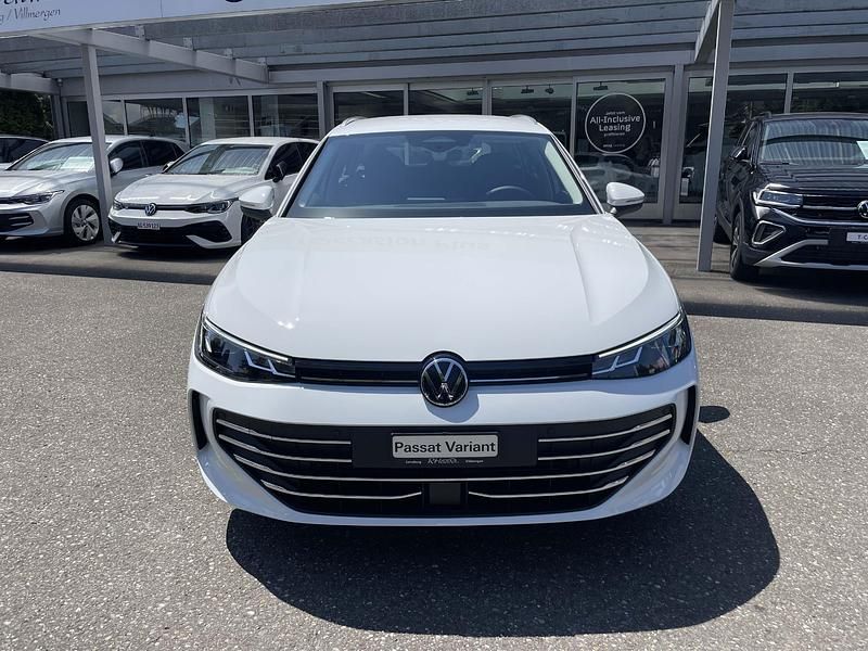 Neu VW Passat Business 150 PS (110 kW) 2025 Weiss Kombi