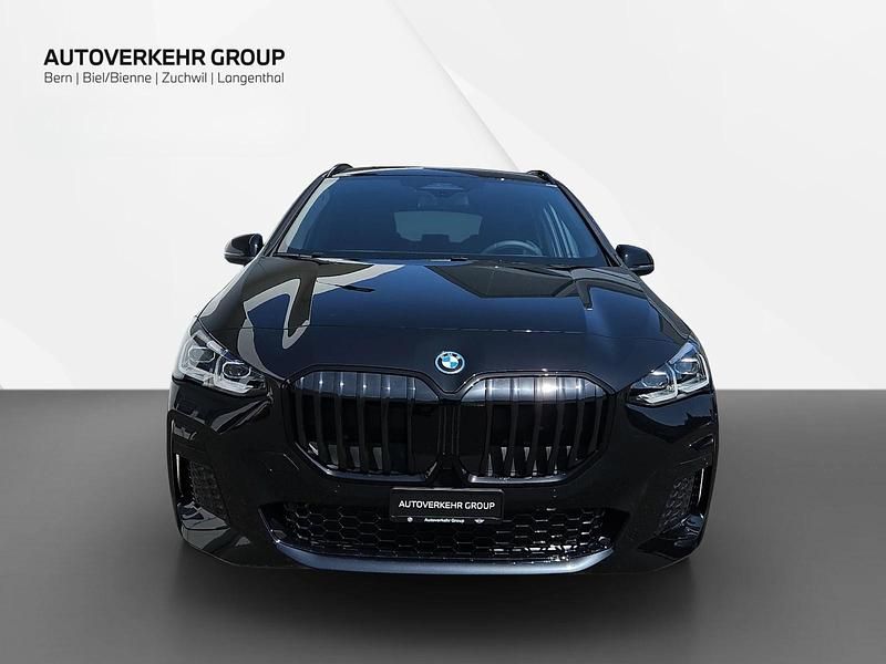 Neu BMW 230e Active Tourer M Sport 326 PS (239 kW) 2025 Van / Kleinbus