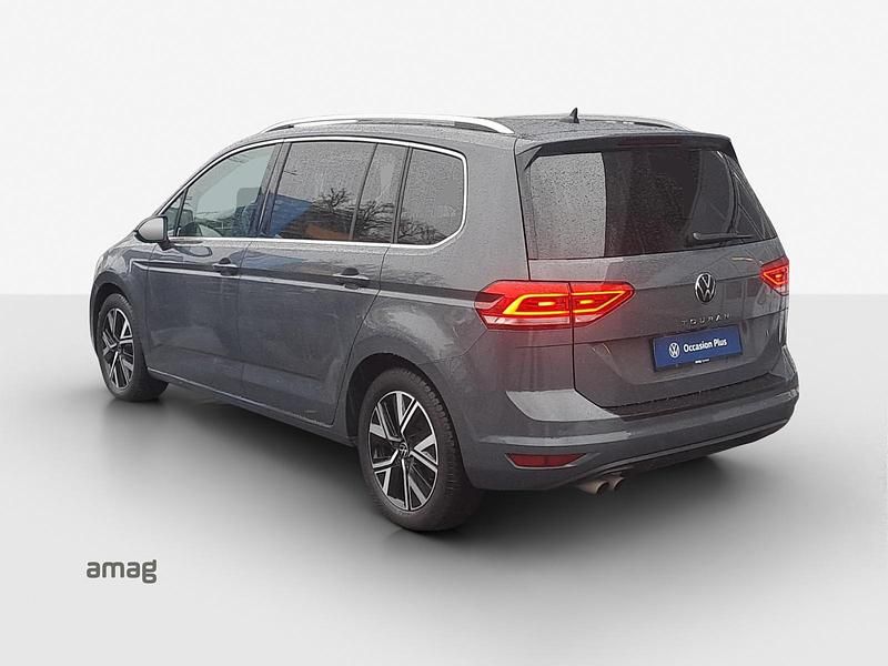 Gebraucht VW Touran Highline 150 PS (110 kW) 2024 Delfingrau metallic Van / Kleinbus