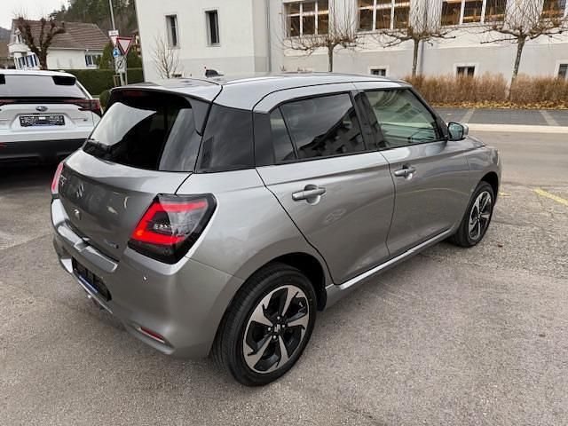 Neu Suzuki Swift 82 PS (60 kW) 2025 Silber Limousine