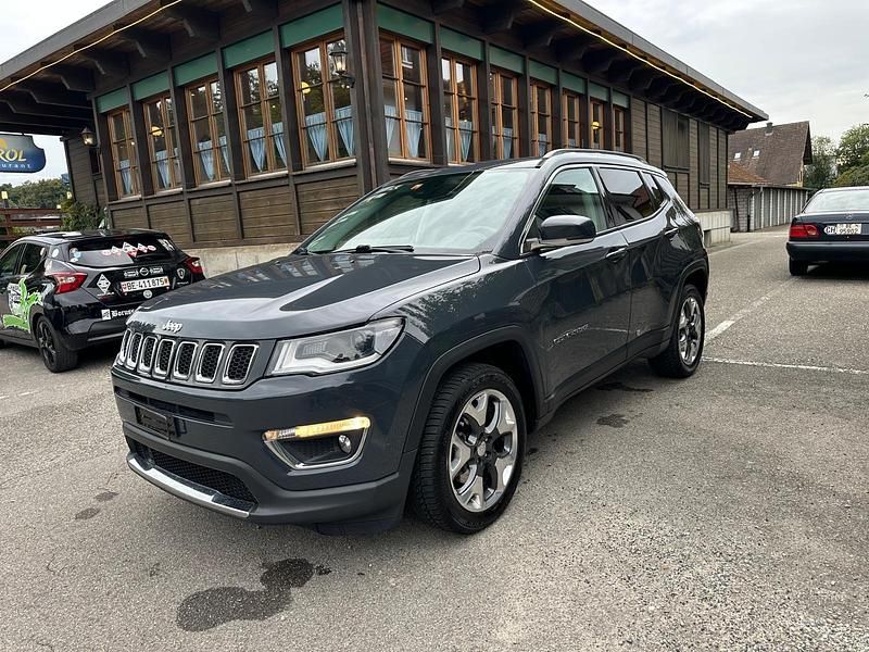Gebraucht Jeep Compass Limited 140 PS (102 kW) 2018 SUV