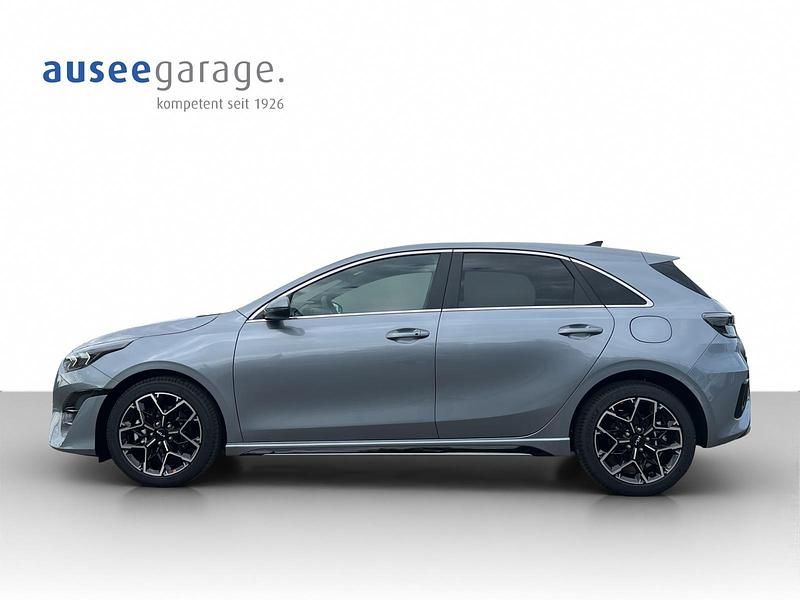 Neu Kia Ceed GT-Line 140 PS (102 kW) 2025 Silber Kleinwagen