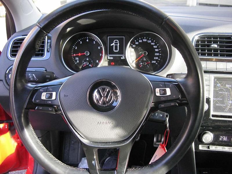 Gebraucht VW Polo Sound 90 PS (66 kW) 2017