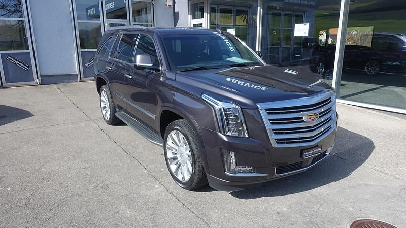 Gebraucht Cadillac Escalade 426 PS (313 kW) 2016 SUV