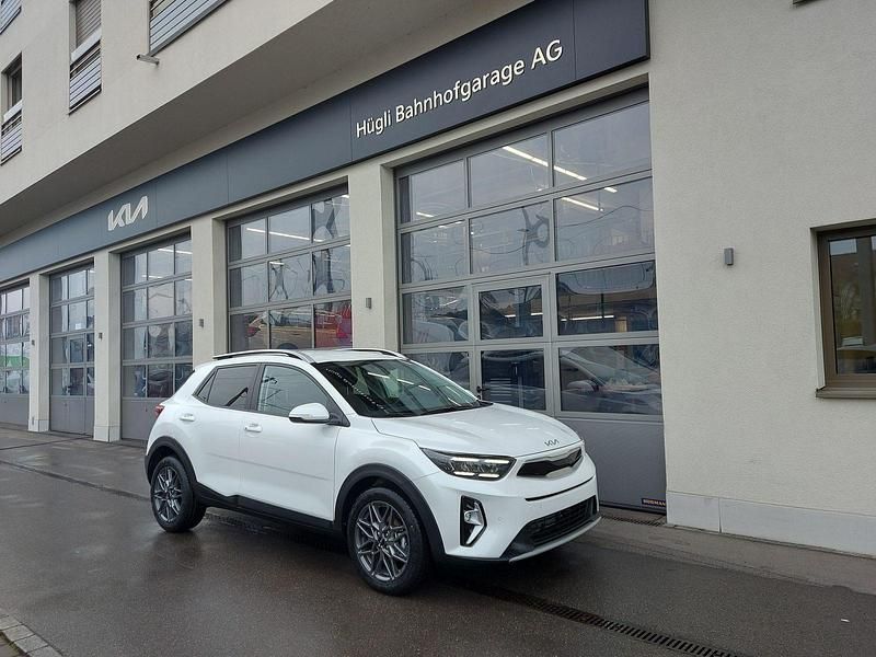 Neu Kia Stonic 100 PS (73 kW) 2025 Weiss SUV