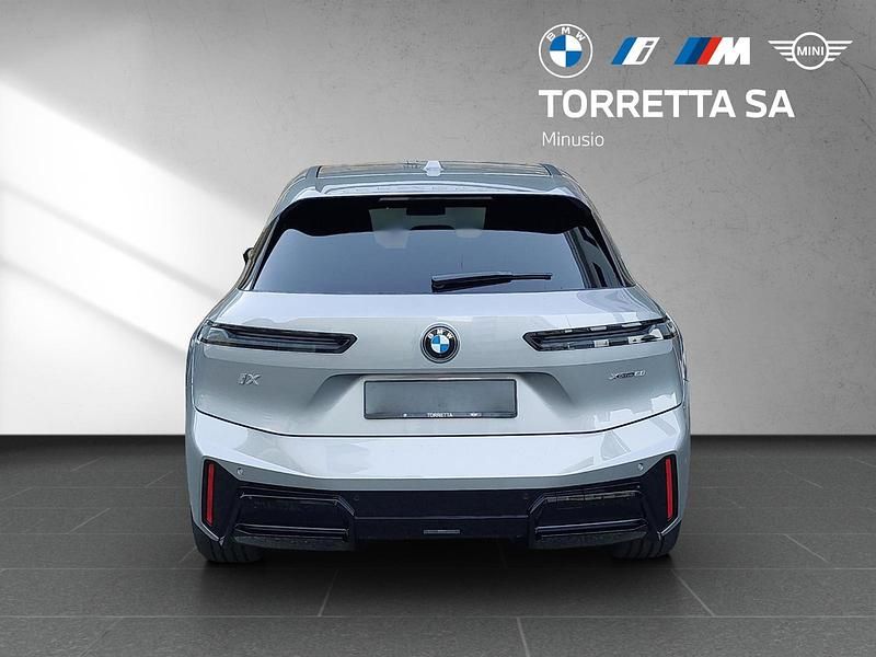 Neu BMW iX M Sport 400 kW (544 PS) 2025 SUV