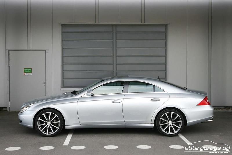Gebraucht Mercedes CLS500 306 PS (225 kW) 2005 Limousine