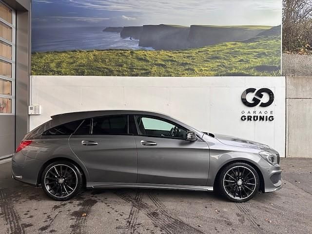 Gebraucht Mercedes CLA200 Shooting Brake AMG line 156 PS (114 kW) 2015 Grau Kombi