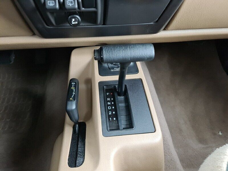 Gebraucht Jeep Wrangler Sahara 177 PS (130 kW) 2001 SUV