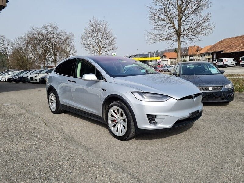 Gebraucht 2016 Tesla Model X Performance SUV | CHF 32’900 (Etwas zu teuer) - Bild 1/4