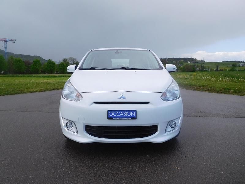 Weiss Gebraucht 2019 Mitsubishi Space Star Limousine | CHF 8’450 (Superpreis) - Bild 1/4