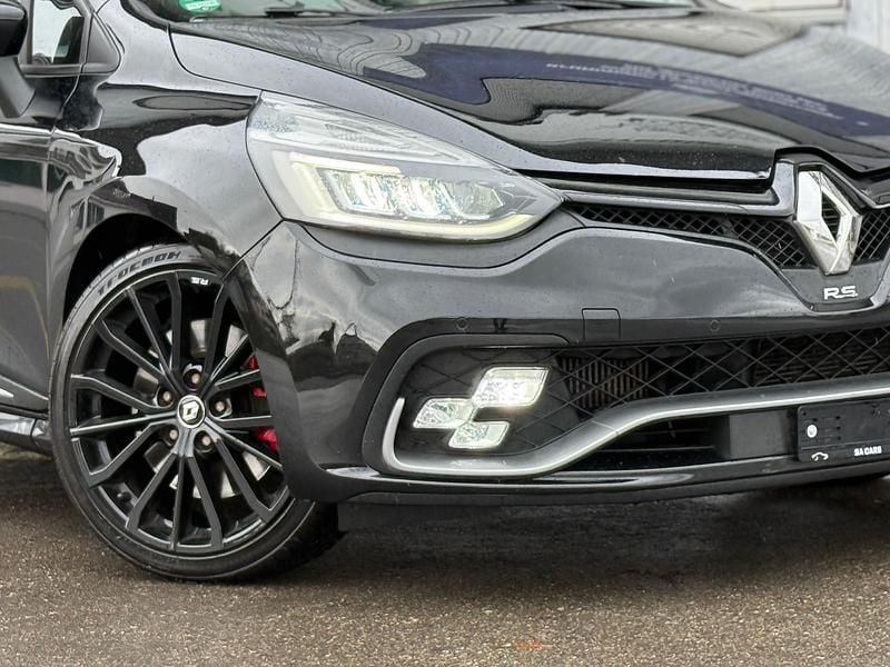 Gebraucht Renault Clio IV Trophy 220 PS (161 kW) 2018